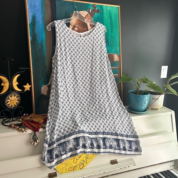 Chic Blue and White Patterned Sleeveless Dress One Size - Picture 16 of 16